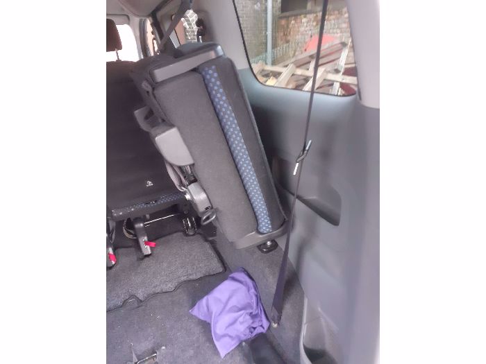 Auto 140257-12.jpg